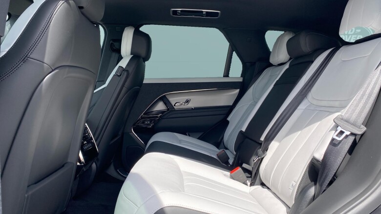 Land Rover Range Rover Sport 3.0 D250 Edition 5dr Auto Diesel Estate